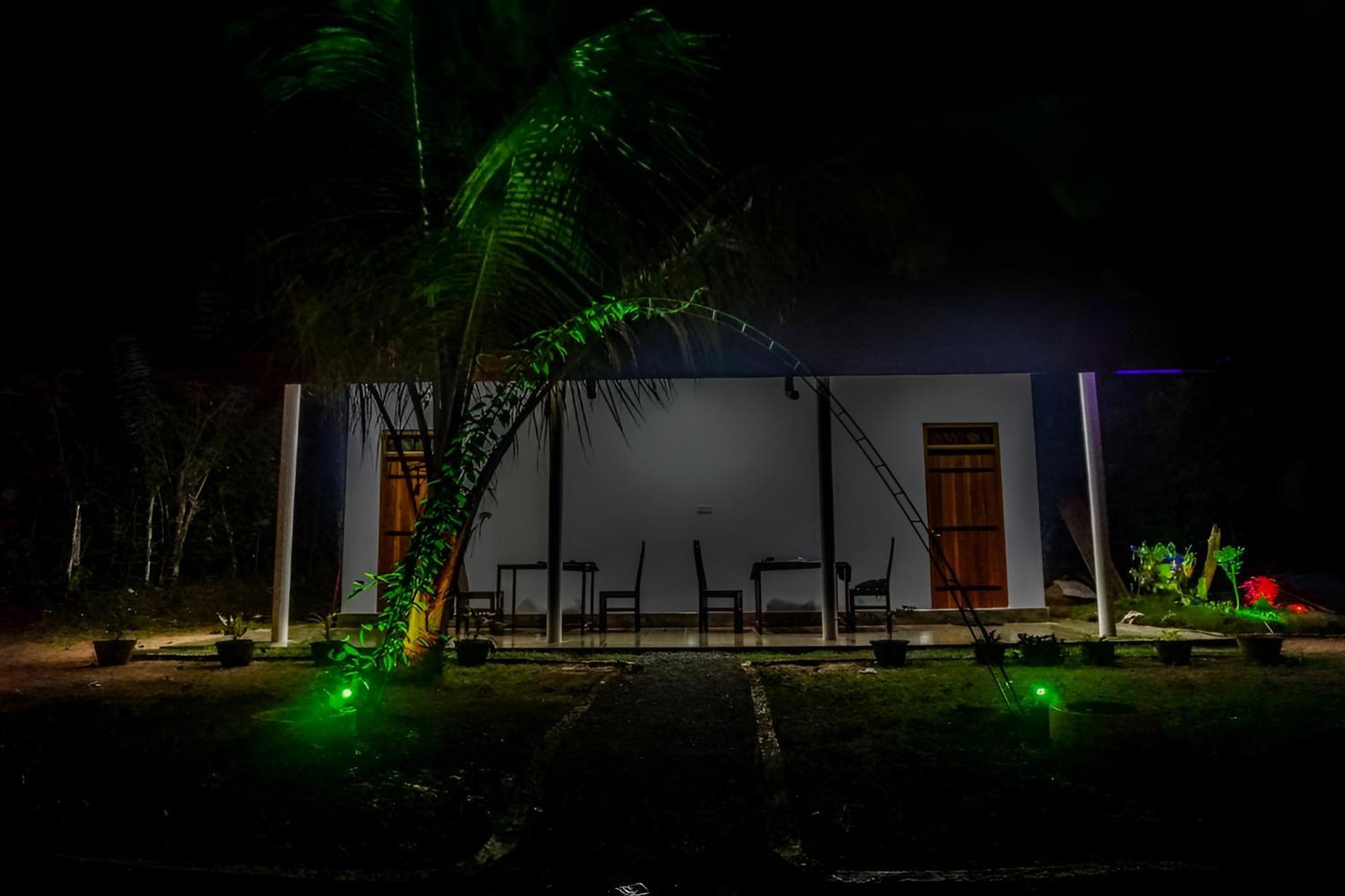 Little Ele Safari Lodge Udawalawe Eksteriør billede