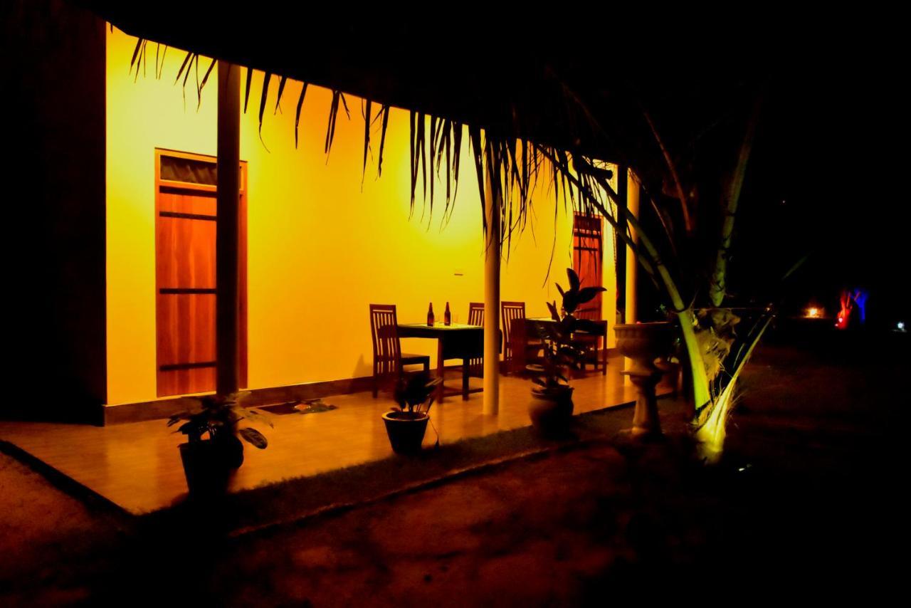 Little Ele Safari Lodge Udawalawe Eksteriør billede